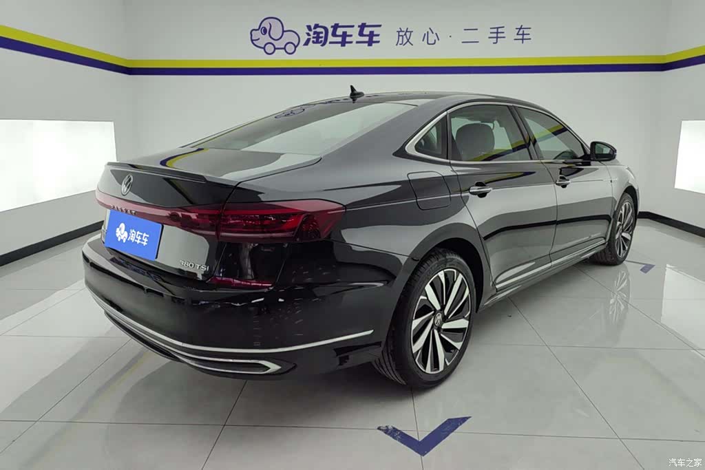 Volkswagen Passat, 2024 3
