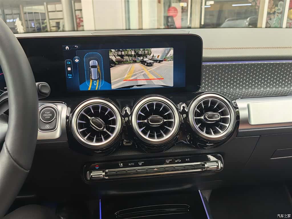 Mercedes-Benz GLB, 2025 22