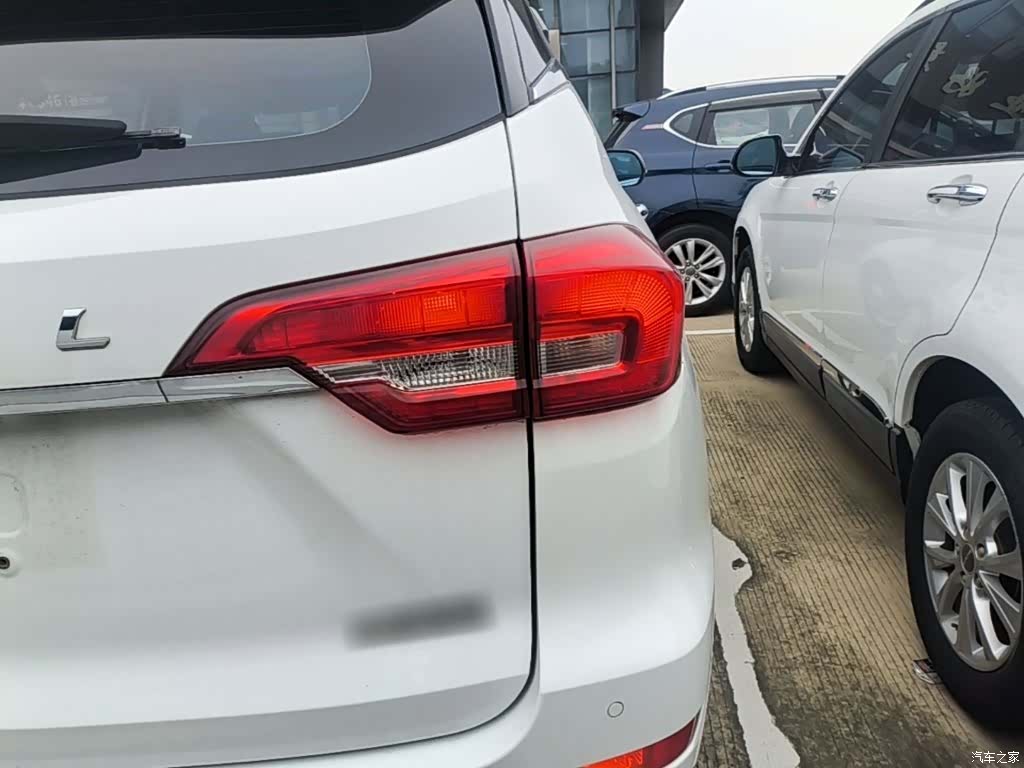 Haval M6, 2017 8
