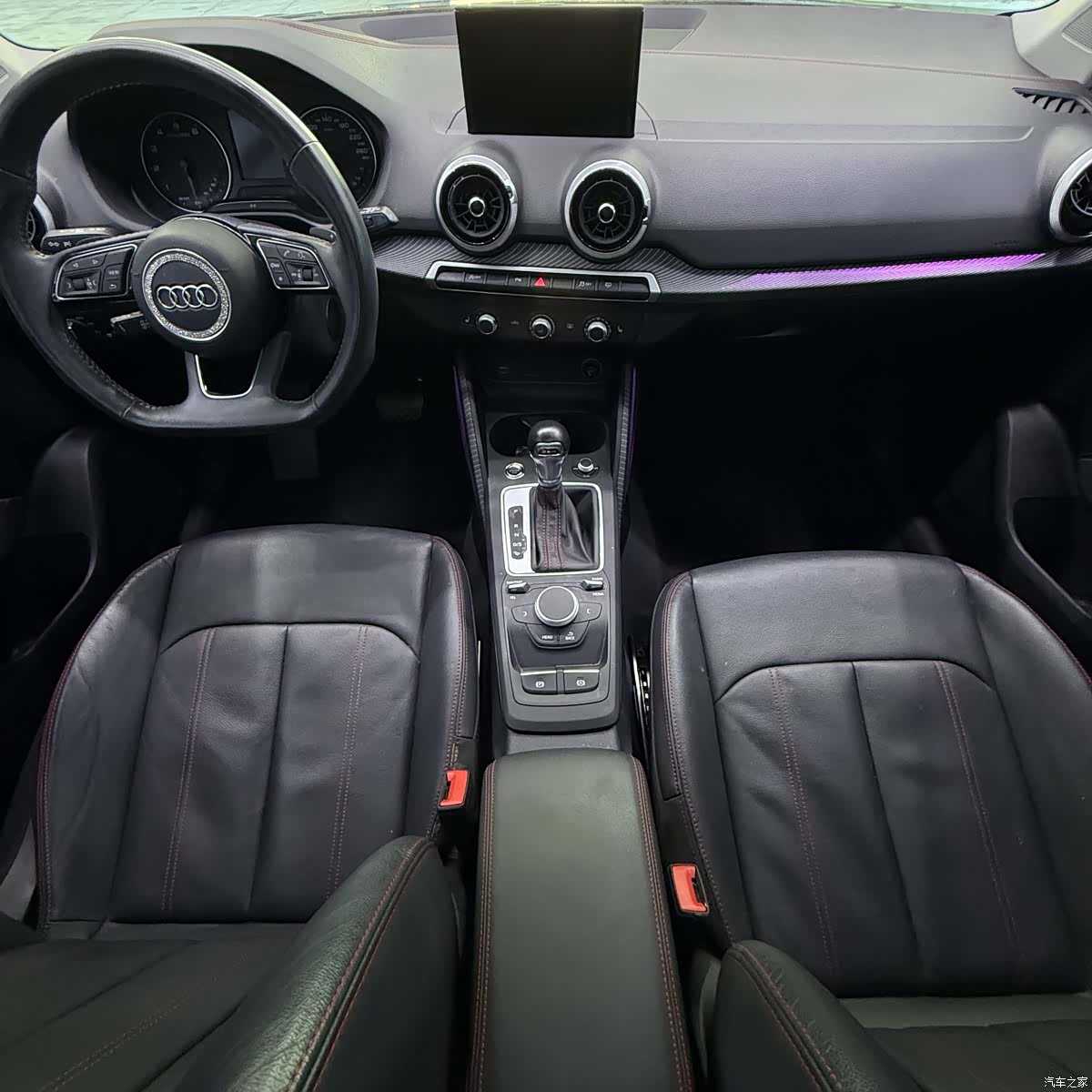 Audi Q2L, 2022 10