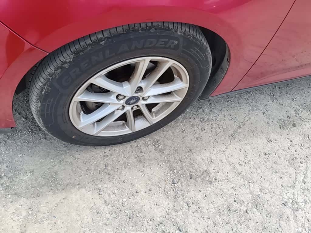 Ford Focus, 2015 25
