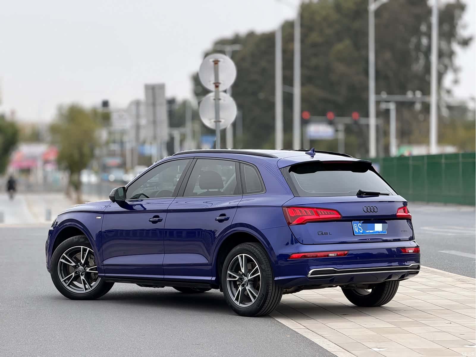 Audi Q5L, 2019 2
