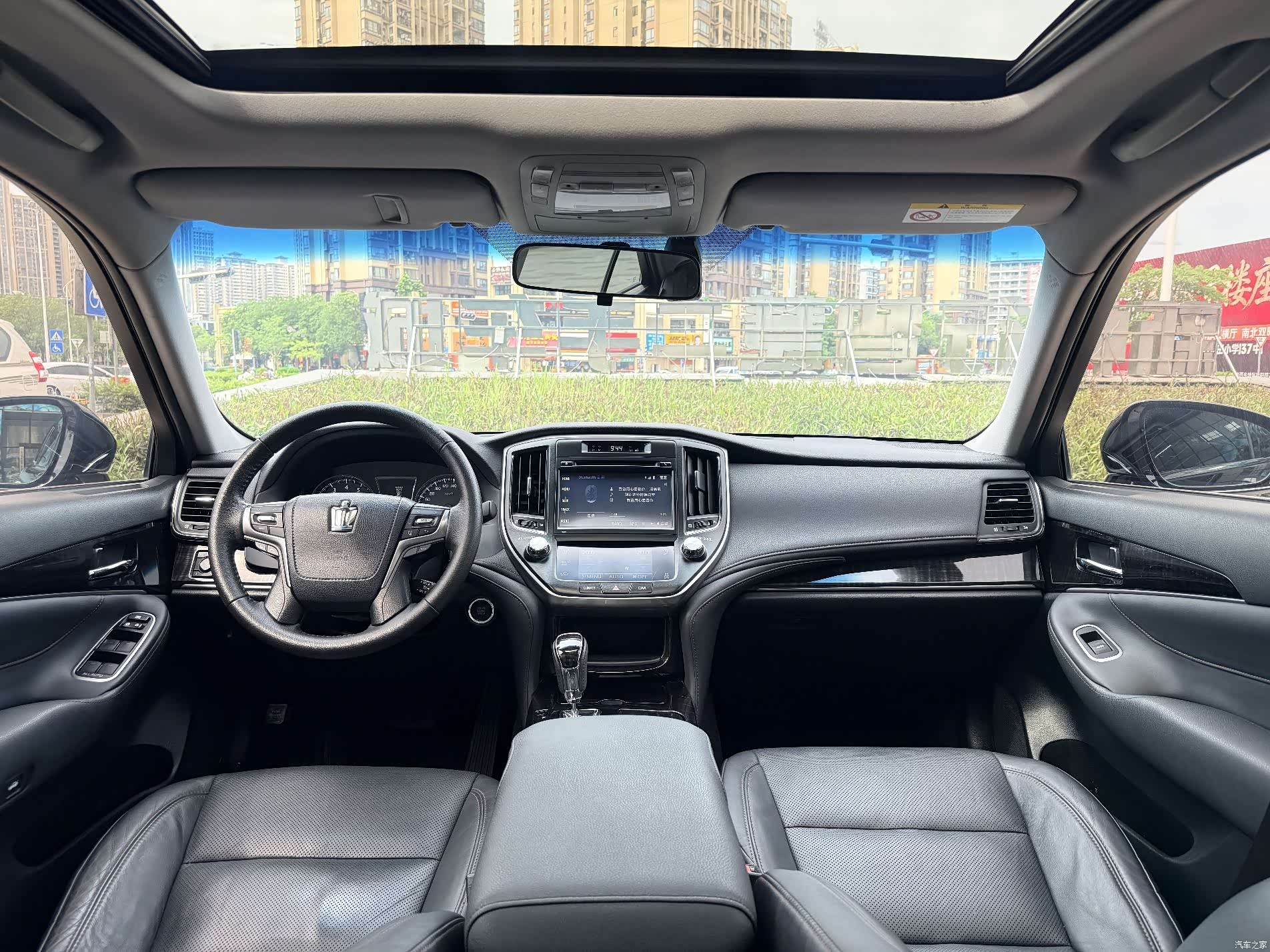 Toyota Crown, 2018 9