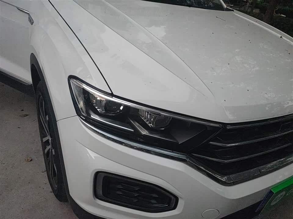 Volkswagen T-ROC exploring Songs
