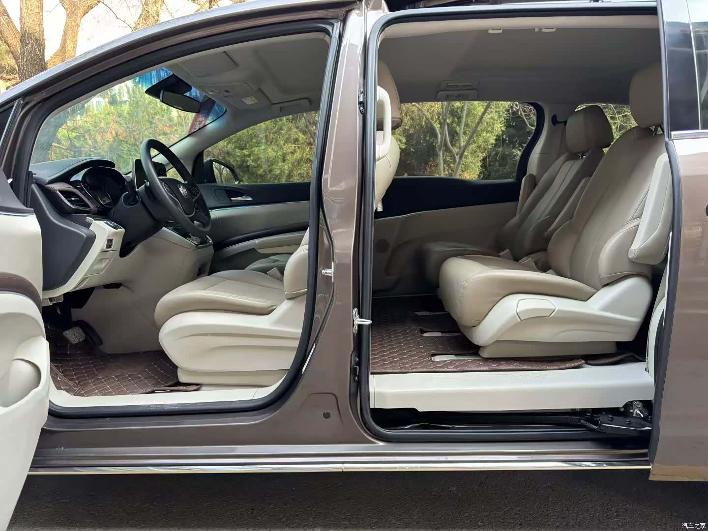 Buick GL8, 2023 6