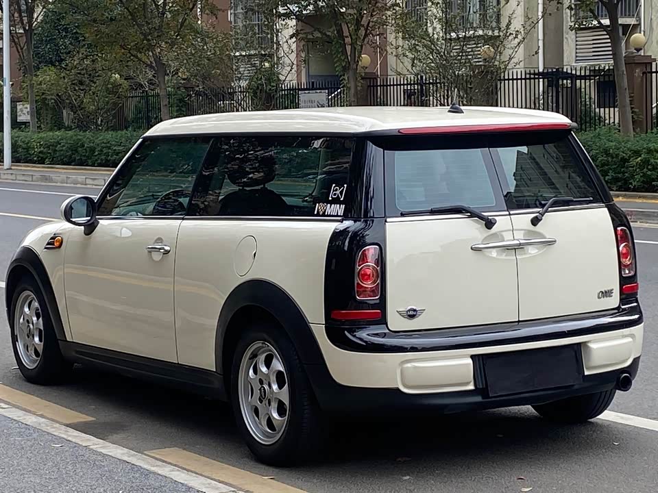 MINI CLUBMAN