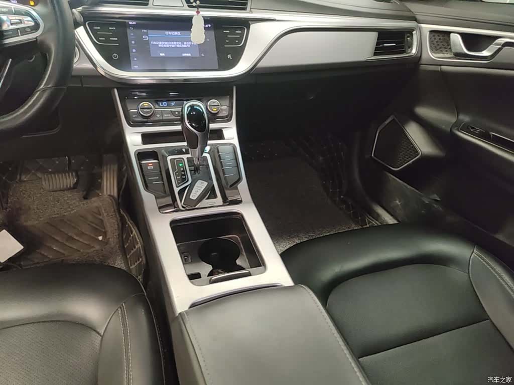 Geely Emgrand, 2020 14