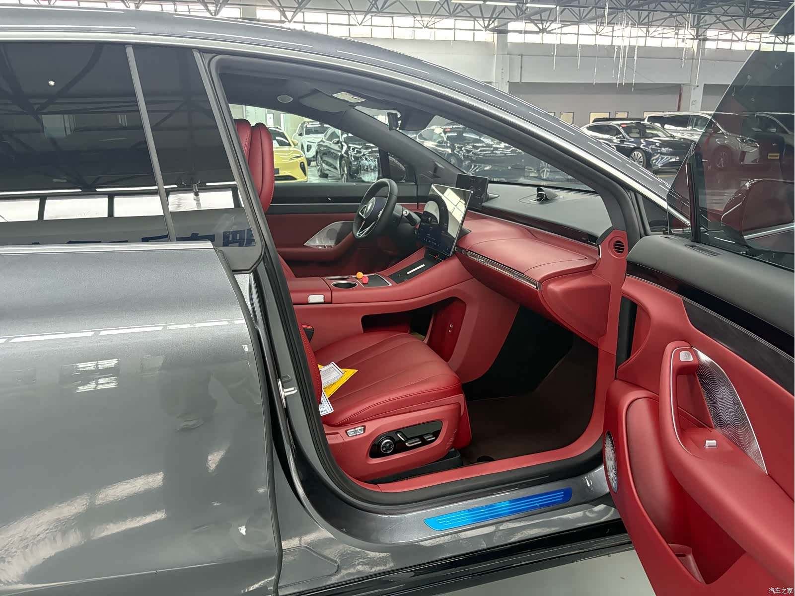 Luxeed R7, 2025 10
