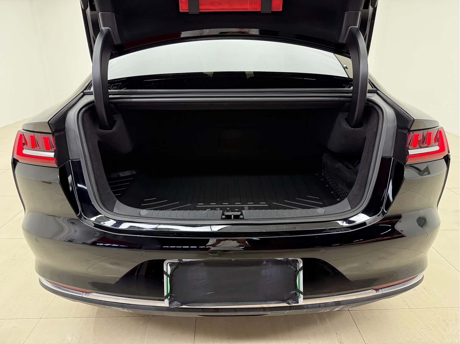 BYD Han, 2021 10