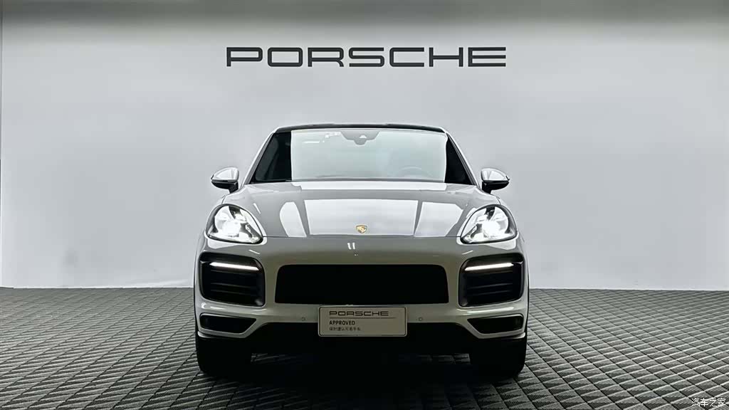 Porsche Cayenne, 2022 2
