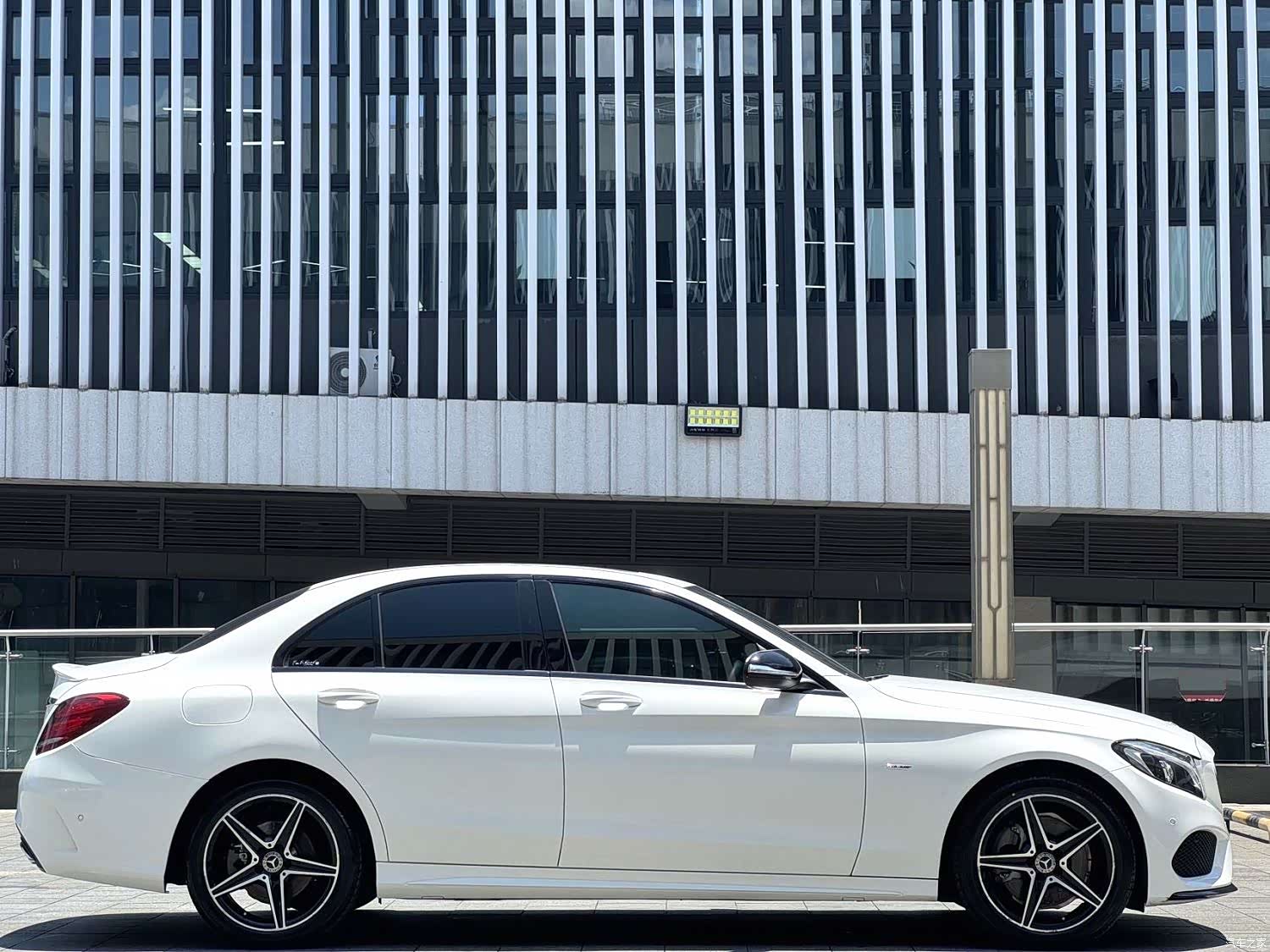 Mercedes-Benz C-Class, 2018 4