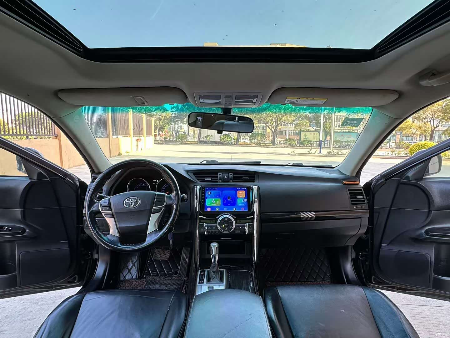 Toyota 2.5V, 2012 все фото