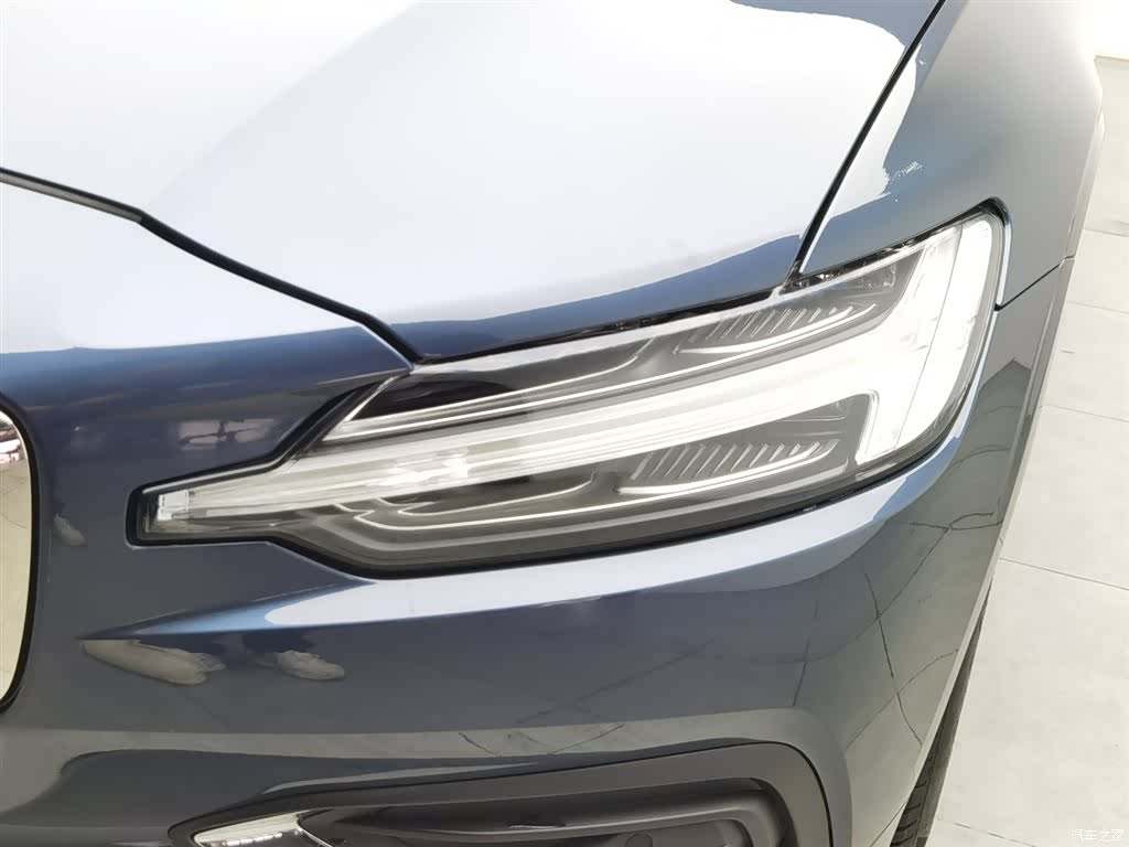 Volvo S60, 2022 7