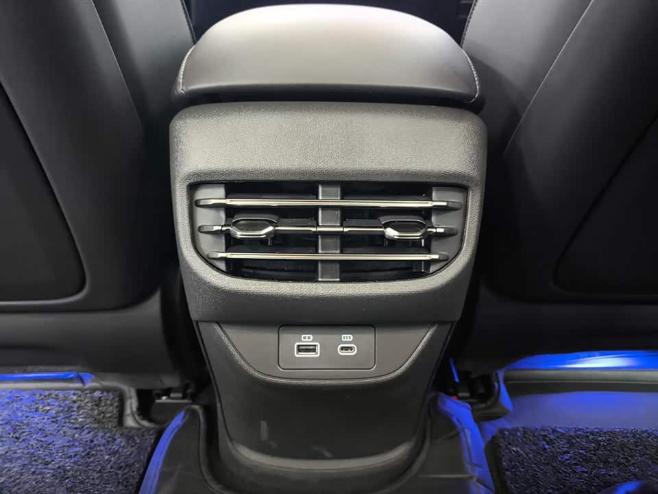 Hongqi EH7 Hongqi EH7