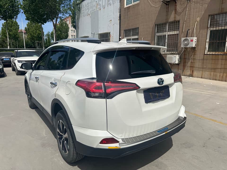 Toyota RAV4 Rongfang