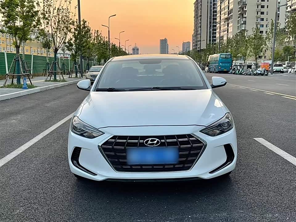 Hyundai Lead