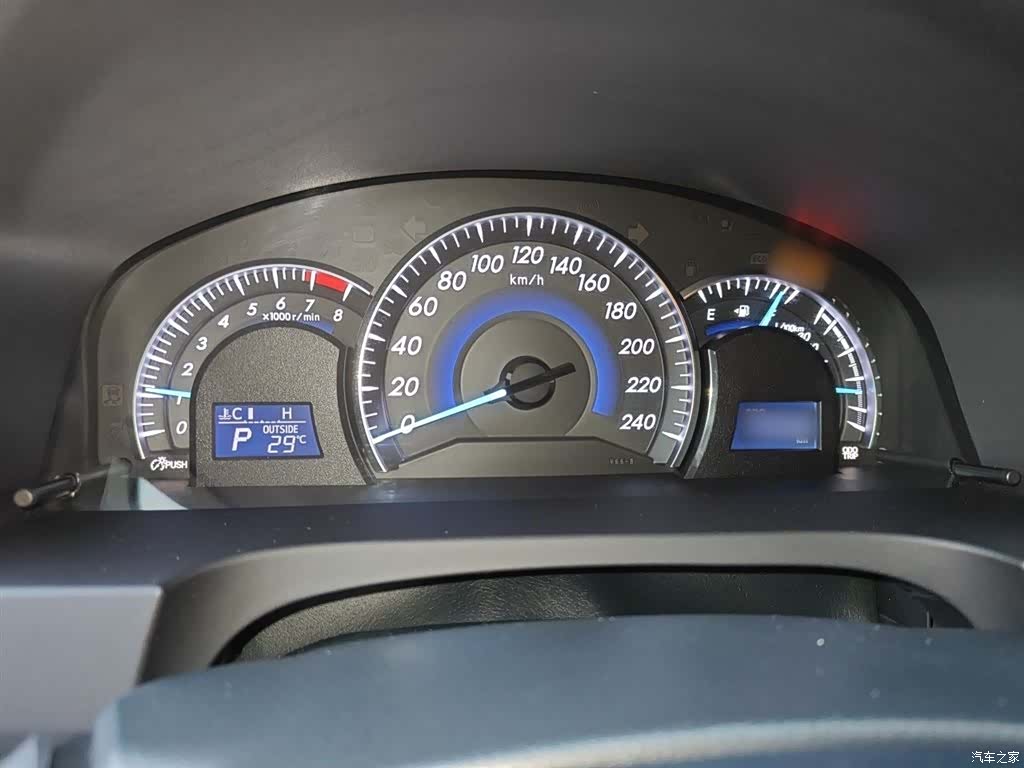 Toyota Camry, 2017 4