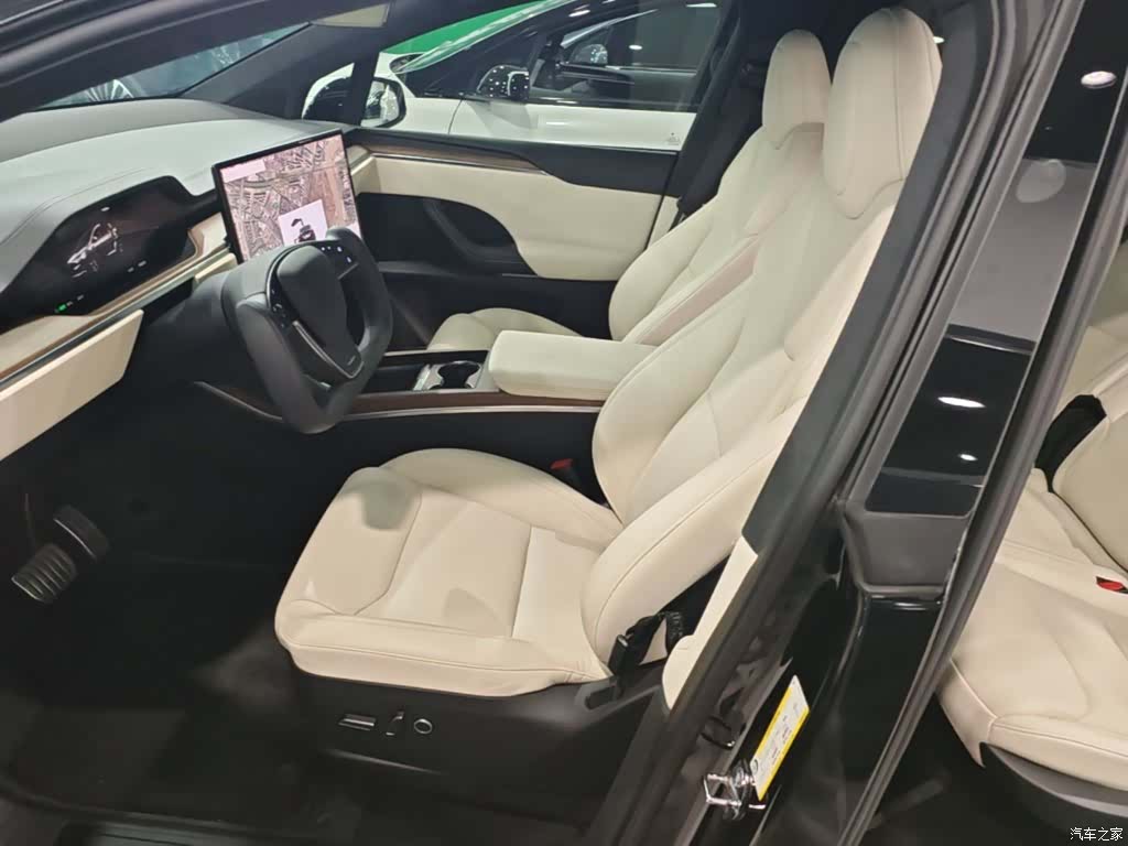 Tesla Model X, 2023 11
