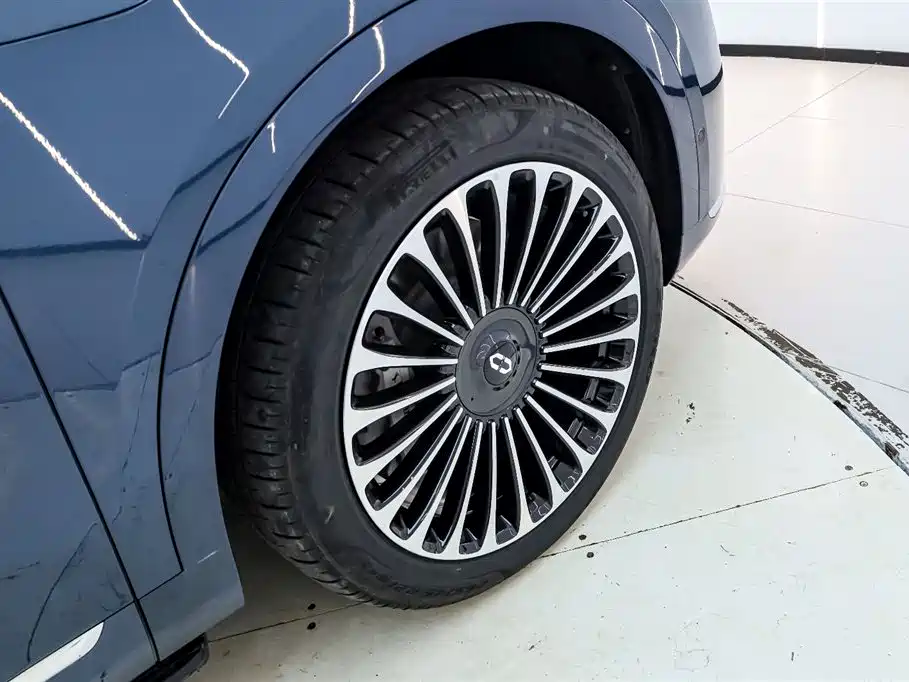 AITO Ask the world M9