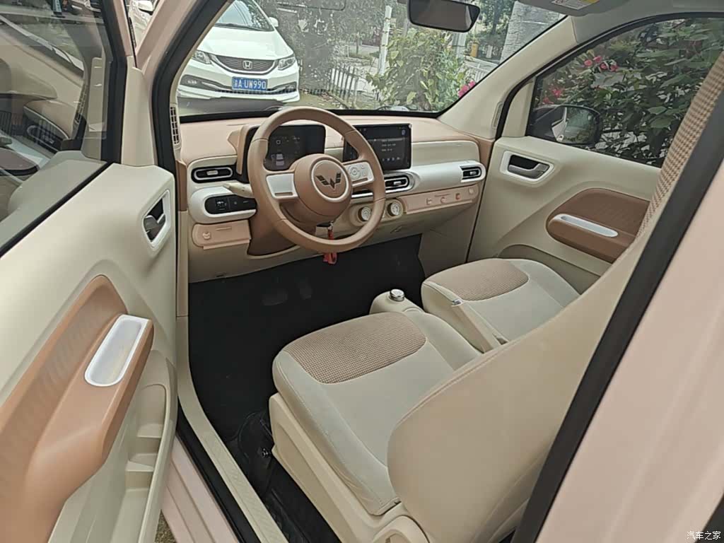 Wuling MINIEV, 2024 12