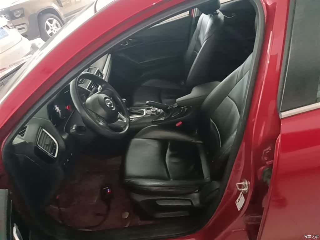 Mazda Mazda3, 2016 15