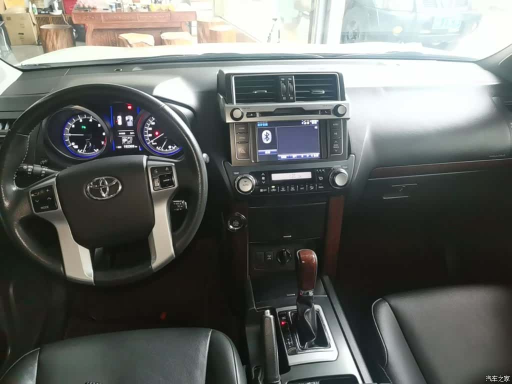 Toyota Prado, 2017 10