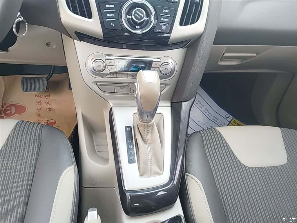 Ford Focus, 2015 14