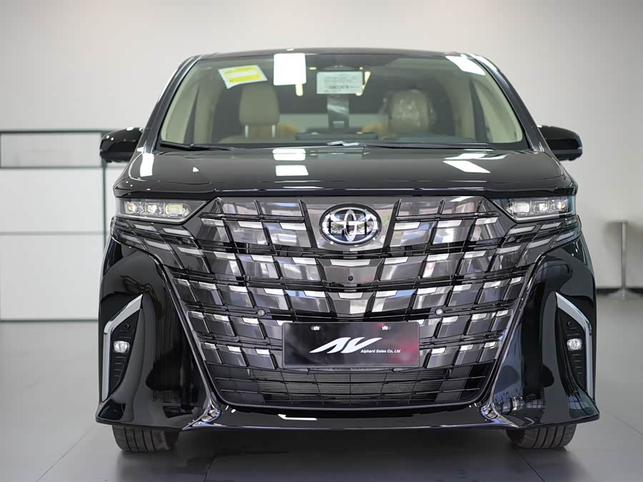 Toyota Alphard 2024, фото 2
