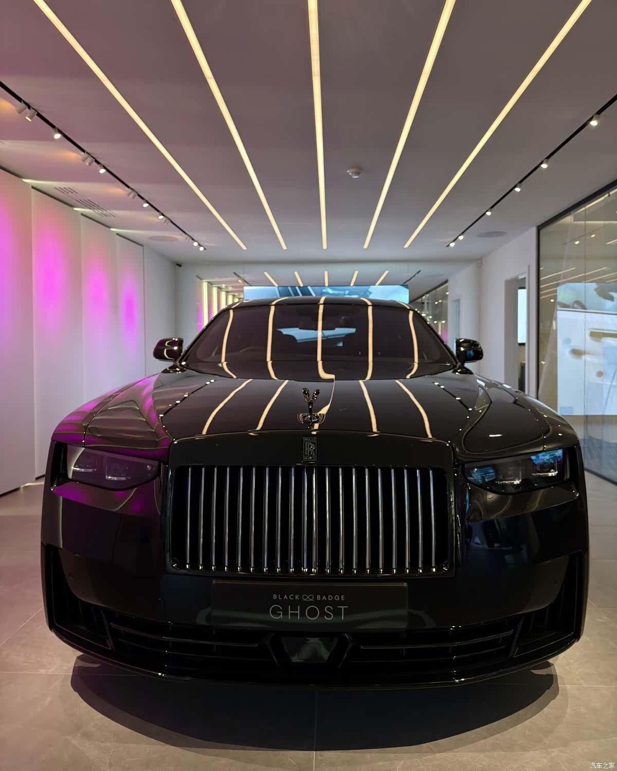 Rolls-Royce Ghost, 2026 все фото