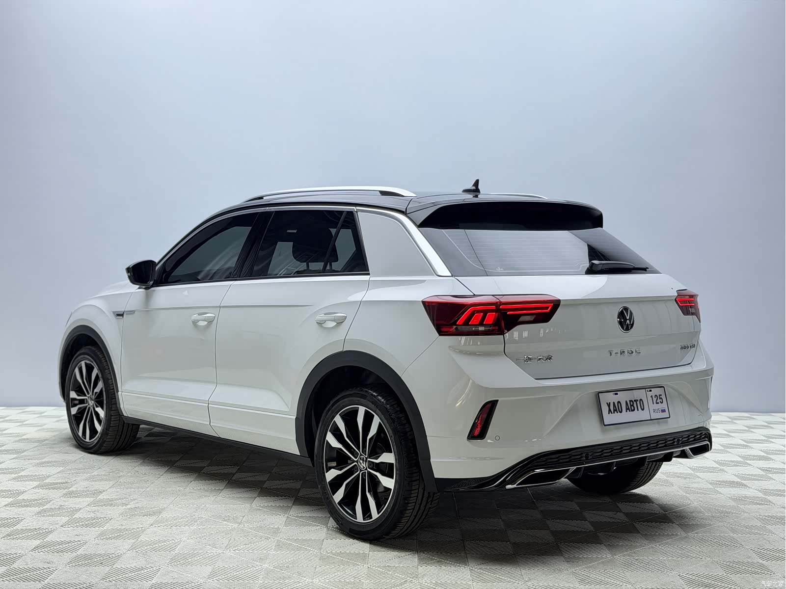 Volkswagen T-ROC, 2022 4