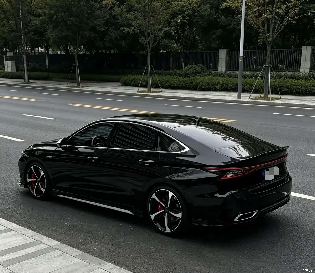 Chery Arrizo 8, 2023 8