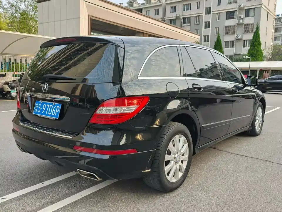 Mercedes-Benz R-class