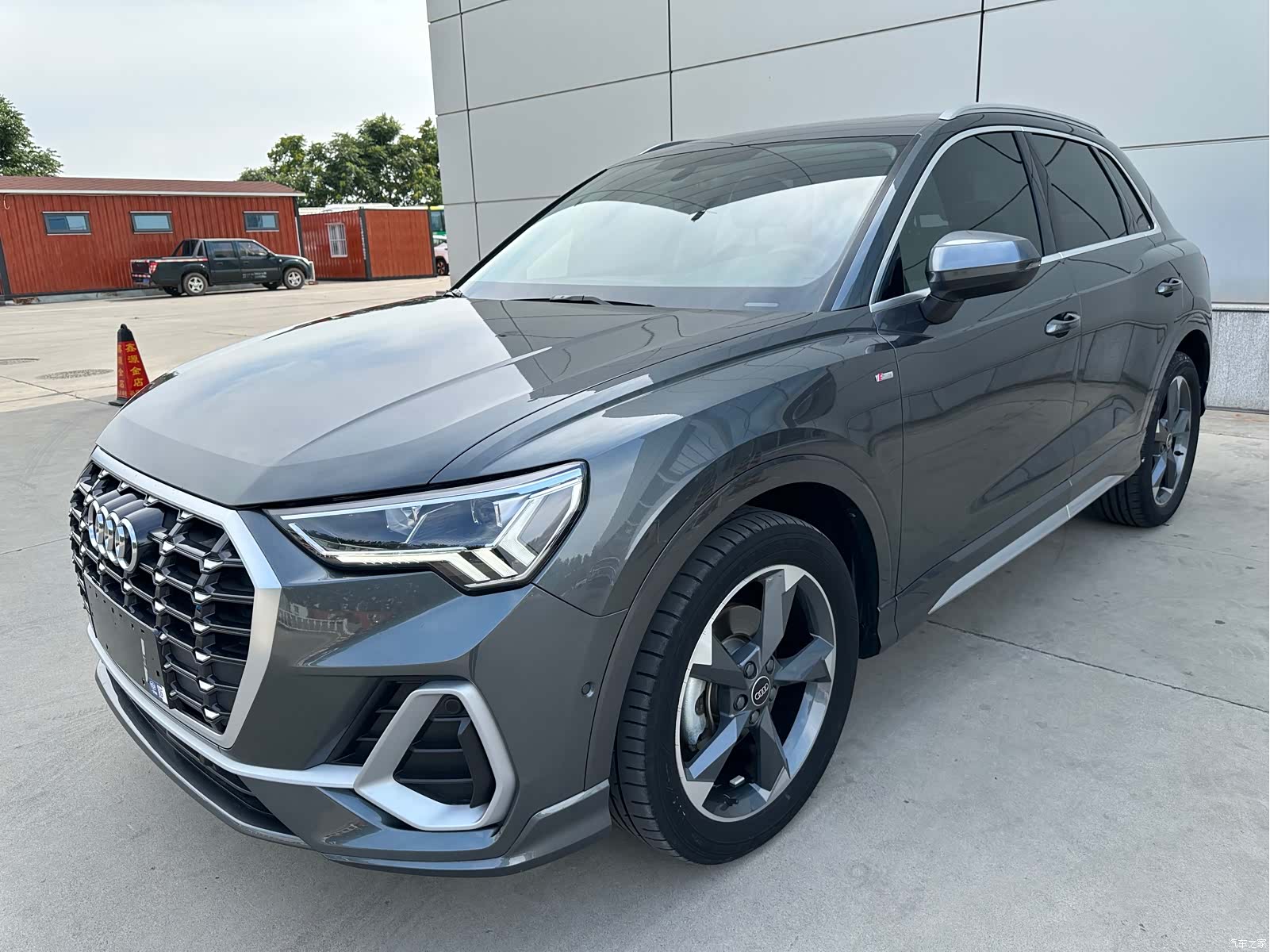 Audi Q3, 2023 1