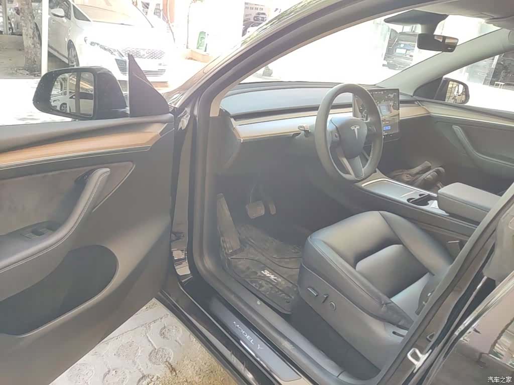 Tesla Model Y, 2021 16