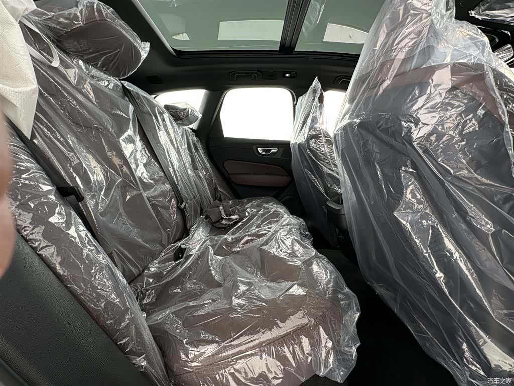 Volvo XC60, 2024 7