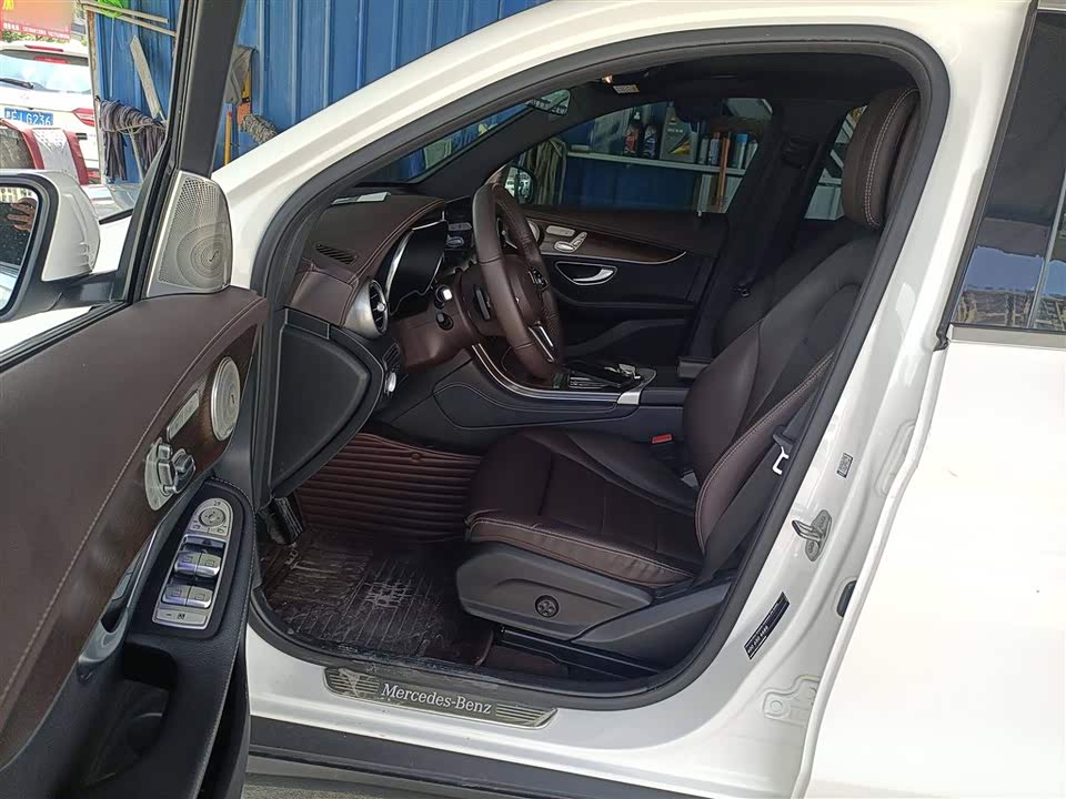 Mercedes-Benz GLC Mercedes-Benz GLC