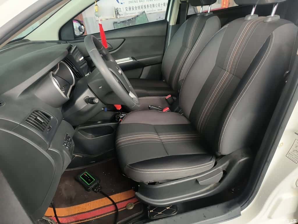 DongFeng AX3, 2017 15