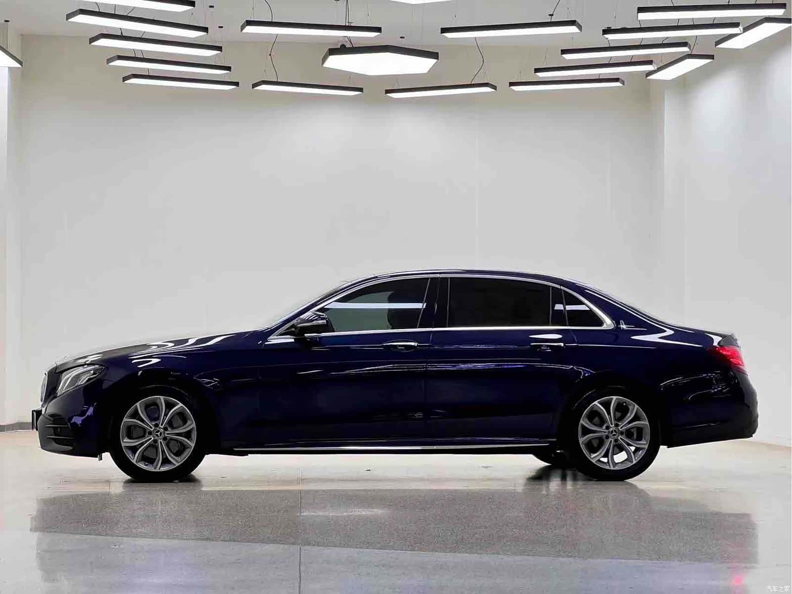 Mercedes-Benz E-Class, 2020 4