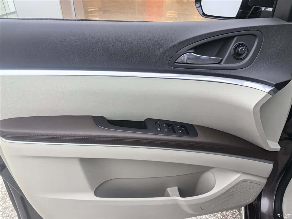 Buick GL8, 2022 9