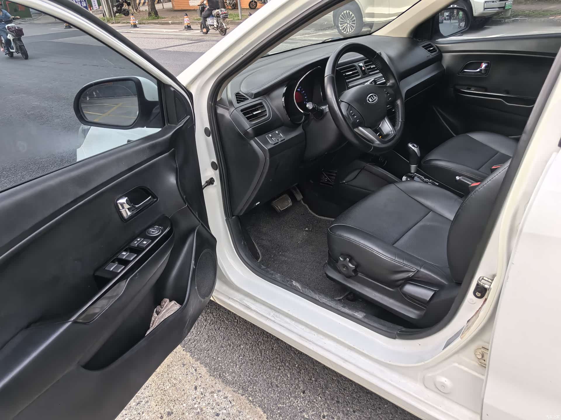 Kia K2, 2012 14