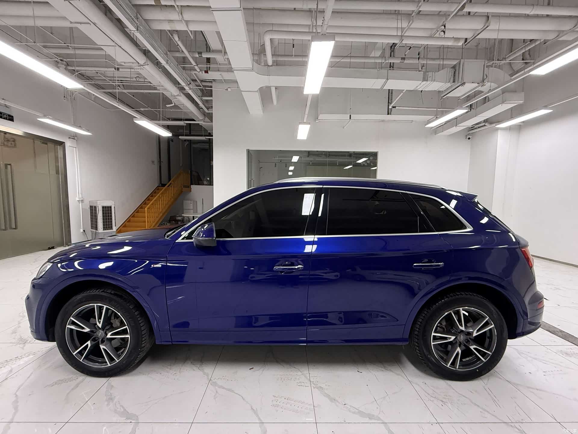 Audi Q5L, 2019 3