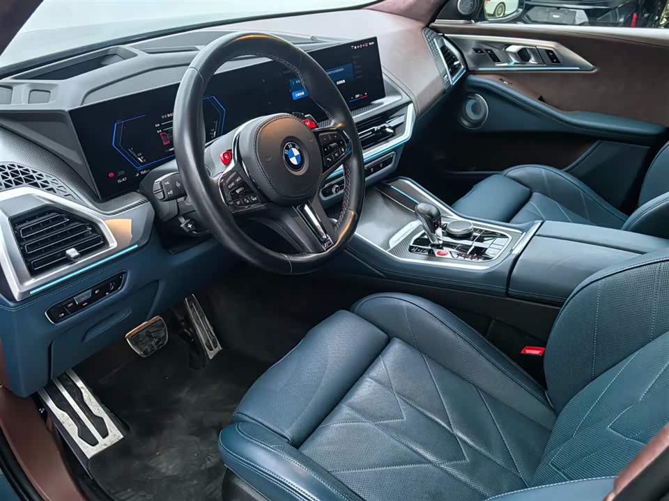 BMW XM