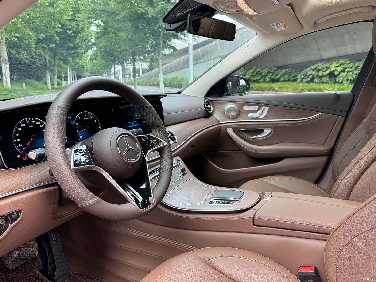 Mercedes-Benz E-Class, 2022 6