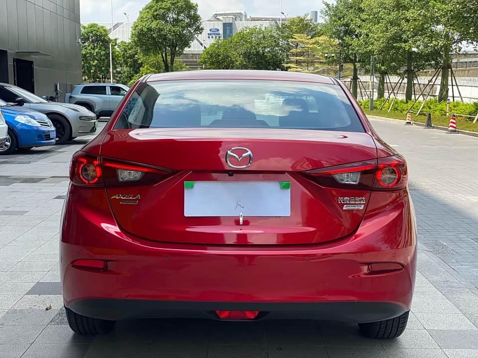 Mazda 3 Angkesaila