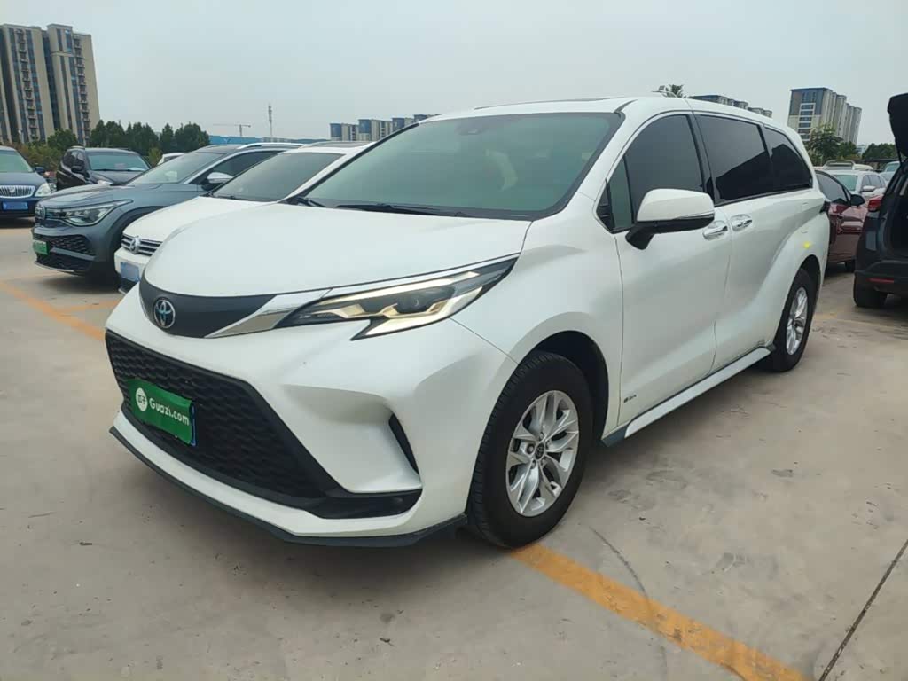 Toyota Granvia 2024 2.5L Comfort
