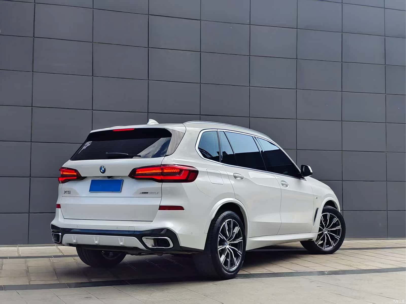 BMW X5, 2023 3