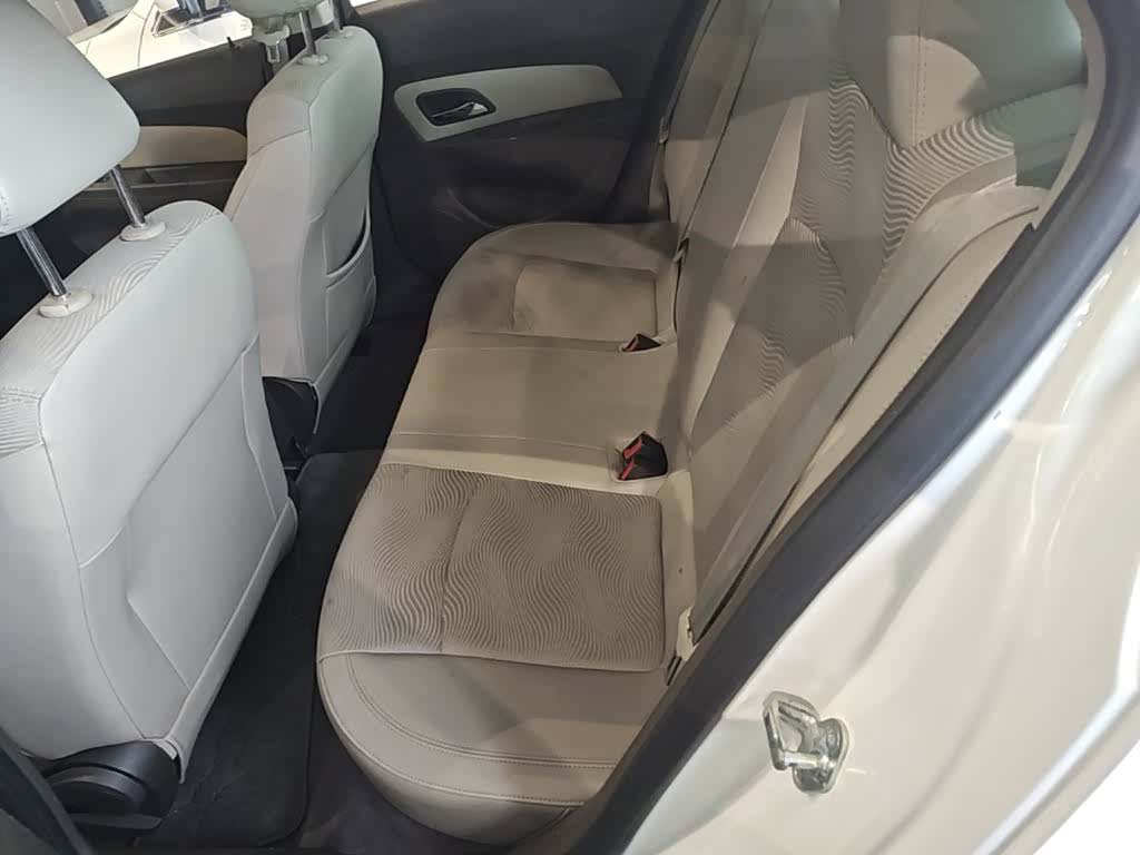 Chevrolet SE, 2014 17