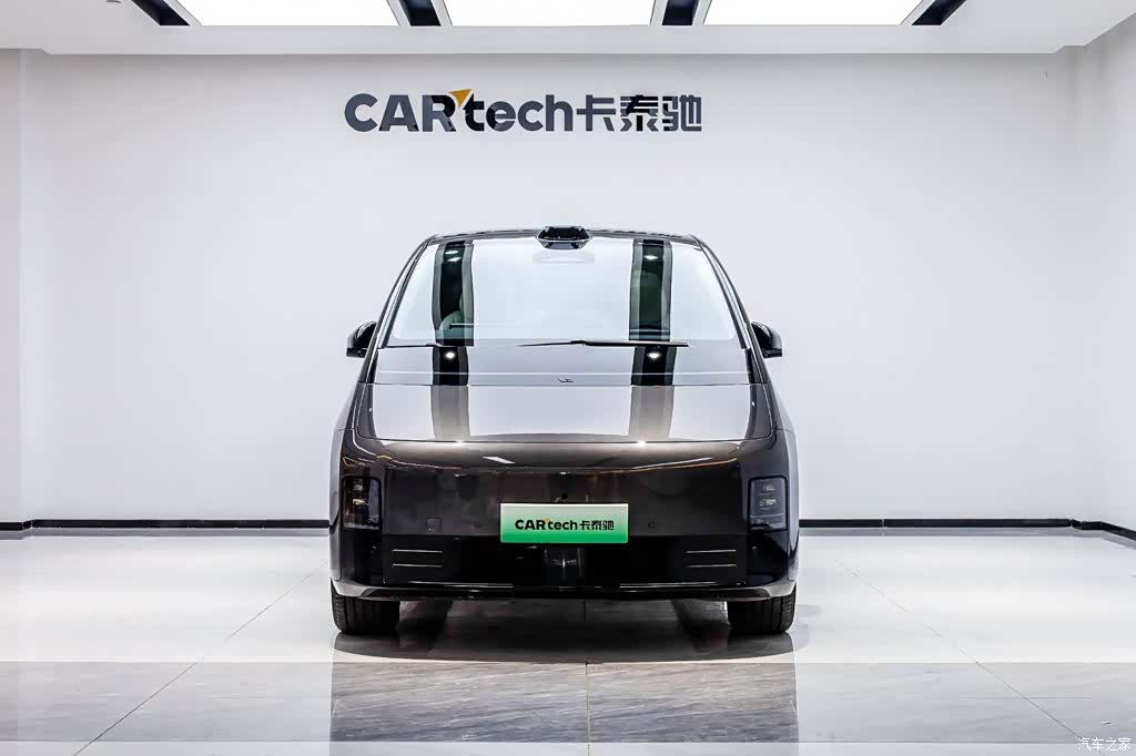 Li Auto MEGA, 2024 34