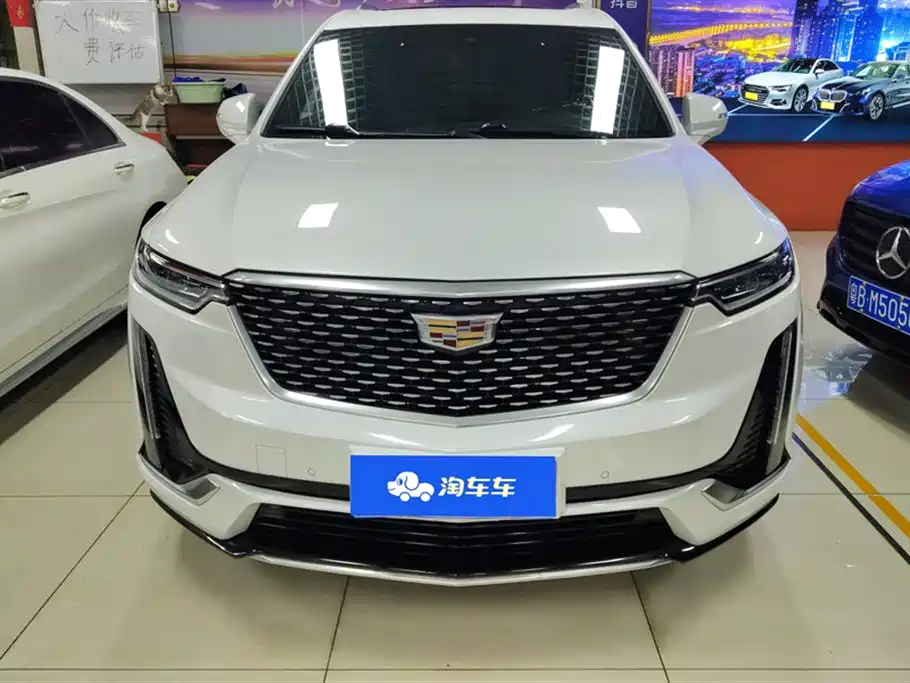 Cadillac XT6