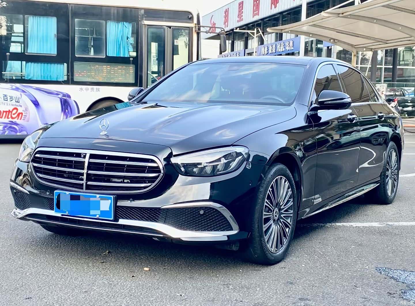 Mercedes-Benz E-Class, 2023 1